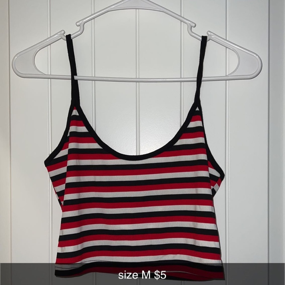 CLOTHES BUNDLE✨ - Picture 8 of 16